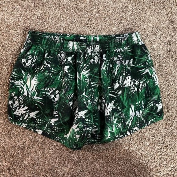 Athleta Shorts - Picture 3 of 5